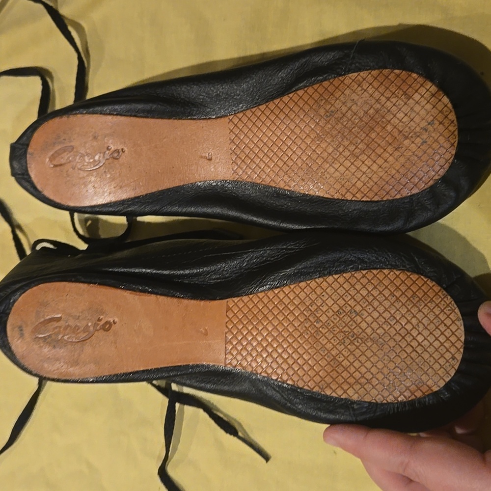 Capezio Black Leather Irish Dance Soft Shoes Ghillies Reel Shoes - Picture 2 of 4